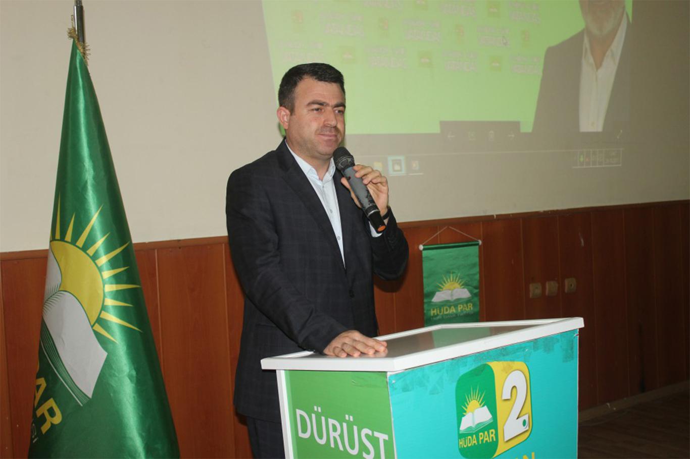 "Siyonizm herkesi tek tip dünya vatandaşı haline getirmeye çalışıyor!" "Siyonizm herkesi tek tip dünya vatandaşı haline getirmeye çalışıyor!"